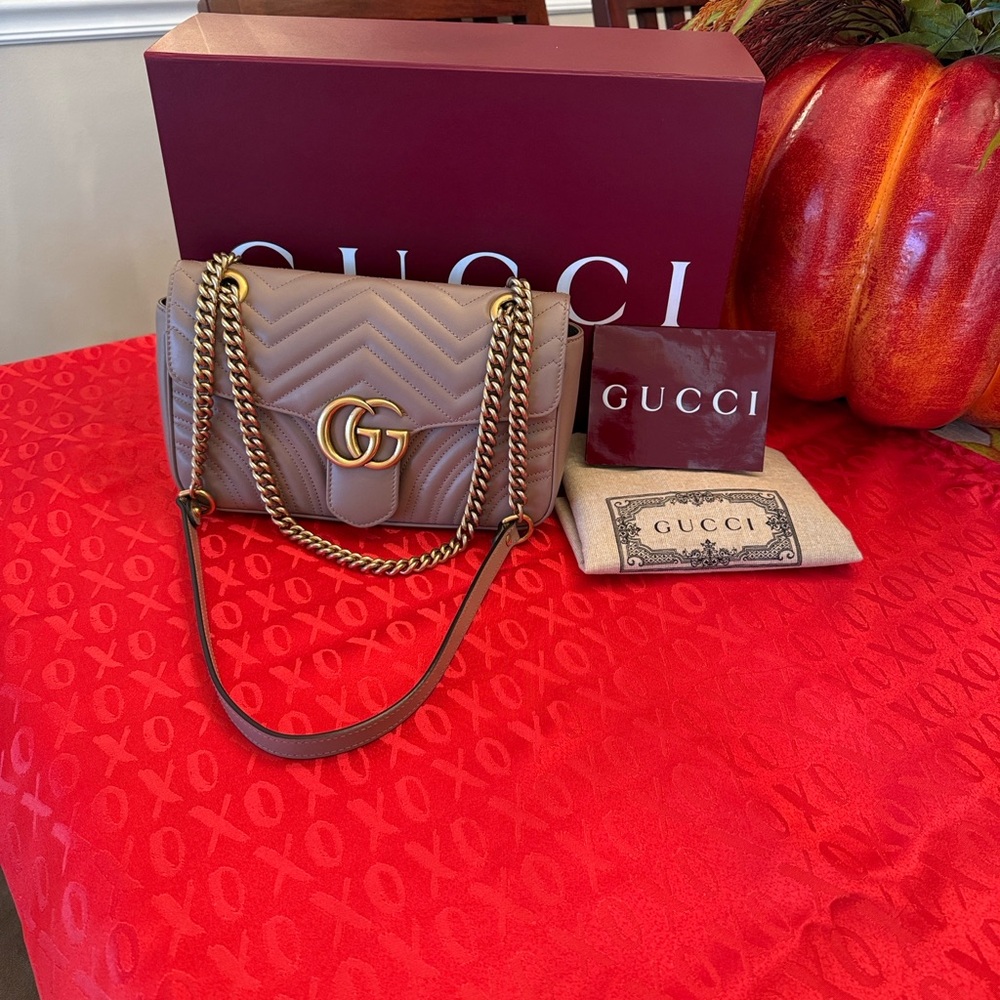 Gucci Marmont Chevron Bag Medium